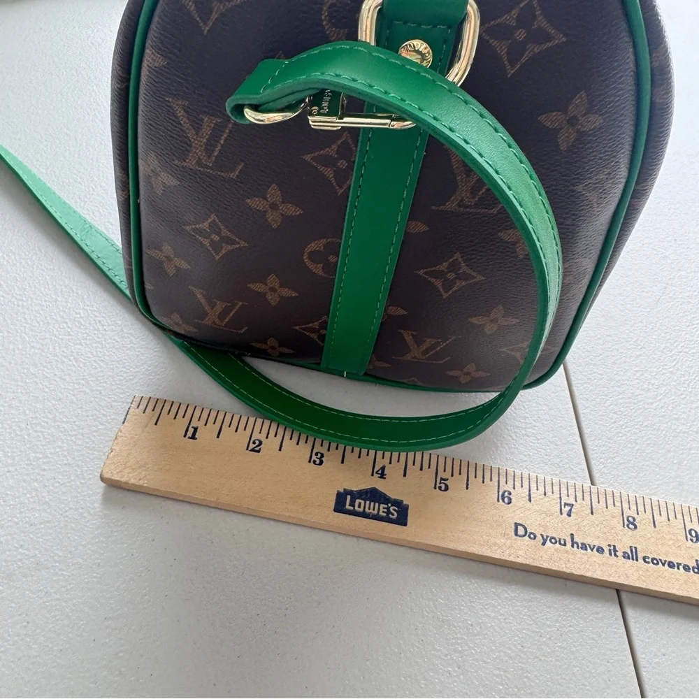 Brown and green bag - Picture 5 of 13